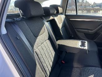 Skoda Octavia 1.5 TSI 150pk 7-Traps aut Greentech Style - nap - navi - carplay - keyless entry - pdc v+a + park assist picture 62