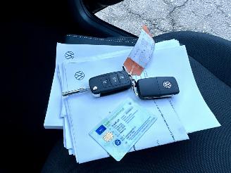 Volkswagen Up! 1.0i 65pk BMT 5drs - nap - clima - camera - cruise - pdc - licht + regensensor - line assist picture 35