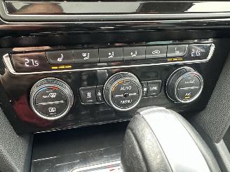 Volkswagen Passat 2.0 Bi-TDI 4Motion 239pk aut R-Line - pano - 360cam - leer - virtual - keyless - front + line + side assist picture 59