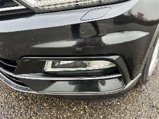 Volkswagen Passat 2.0 Bi-TDI 4Motion 239pk aut R-Line - pano - 360cam - leer - virtual - keyless - front + line + side assist picture 140