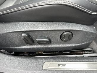 Volkswagen Passat 2.0 Bi-TDI 4Motion 239pk aut R-Line - pano - 360cam - leer - virtual - keyless - front + line + side assist picture 48