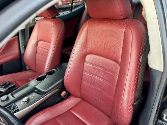 Lexus IS 300h 181pk aut Hybrid Sport Edition - nap - 1e eig - nav - camera - rood leer - stoelverw - keyless - facelift picture 16