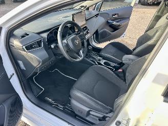 Toyota Corolla Touring sports hybrid 140 aut executive pano - virtual - jbl - hud - keyless entry + start - front + line + side assist picture 14