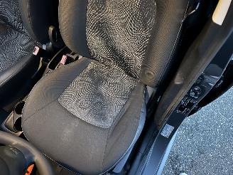 Hyundai I-10 1.1 i-Drive 69pk Cool 5drs - 62dkm nap - airco - elektr ramen - facelift - aux - usb - radio cd - rijdbaar picture 51