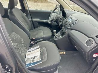 Hyundai I-10 1.1 i-Drive 69pk Cool 5drs - 62dkm nap - airco - elektr ramen - facelift - aux - usb - radio cd - rijdbaar picture 19