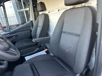 Mercedes Sprinter 315 2.0 CDI 150pk aut + f1 L3 bakwagen + hollandia laadklep elektr - nap - clima - camera - licht + regensensor picture 60