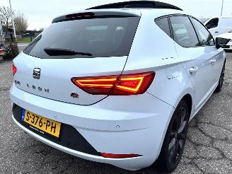 Seat Leon 1.5 TSI 131pk FR Ult Ed - pano - 78dkm - facelift - virtual - front assist - sfeerverl - pdc v+a - alarm - nardo grey picture 5
