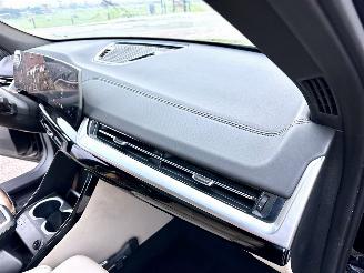 BMW iX2 eDrive20 67kWh 204pk aut M-Sport - nap - pano - 1e eig - 20 inch - harman/kardon - widescreen picture 23