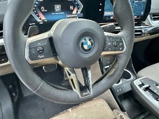 BMW iX2 eDrive20 67kWh 204pk aut M-Sport - nap - pano - 1e eig - 20 inch - harman/kardon - widescreen picture 67