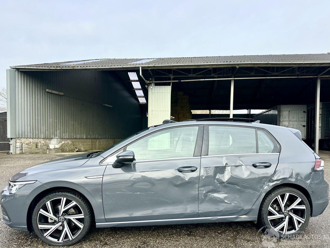 Volkswagen Golf 1.5 eTSI 162pk aut + f1 Style - nap - pano - virtual - massage - front + line + side + park assist - virtual