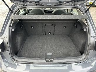Volkswagen Golf 1.5 eTSI 162pk aut + f1 Style - nap - pano - virtual - massage - front + line + side + park assist - virtual picture 69