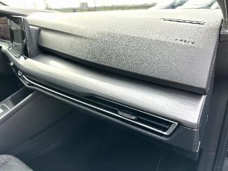 Volkswagen Golf 1.5 eTSI 162pk aut + f1 Style - nap - pano - virtual - massage - front + line + side + park assist - virtual picture 44