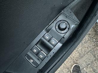 Skoda Superb 2.0 TDI 150pk 6-bak euro.6 Style Bus - nap - navi - camera - front + side + park assist - keyless entry + start picture 54