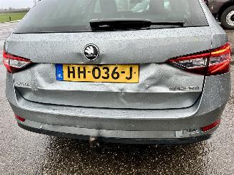 Skoda Superb 2.0 TDI 150pk 6-bak euro.6 Style Bus - nap - navi - camera - front + side + park assist - keyless entry + start picture 100