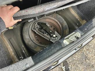 Toyota Aygo 1.0 VVT-i 68pk aut + f1 Aspiration - nap - airco - facelift - led - bleutooth - elektr ramen - slechts 75dkm picture 55