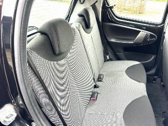 Toyota Aygo 1.0 VVT-i 68pk aut + f1 Aspiration - nap - airco - facelift - led - bleutooth - elektr ramen - slechts 75dkm picture 25