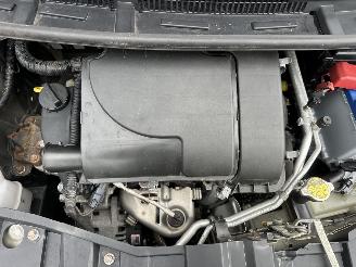 Toyota Aygo 1.0 VVT-i 68pk aut + f1 Aspiration - nap - airco - facelift - led - bleutooth - elektr ramen - slechts 75dkm picture 48