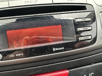 Toyota Aygo 1.0 VVT-i 68pk aut + f1 Aspiration - nap - airco - facelift - led - bleutooth - elektr ramen - slechts 75dkm picture 23