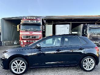Unfallwagen Volkswagen Polo 1.0 TSI 95pk Highline 5drs - 2021/4