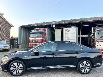 krockskadad bil auto Volkswagen Passat 1.4 TSI 225pk AUT PHEV GTE Business sedan - massage - virtual - acc - front + line + side assist - facelift - elektr klep 2020/7