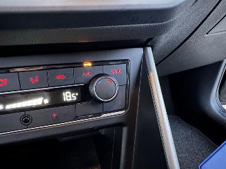 Volkswagen Polo 1.0 TSI 95pk automaat R-Line Ed - nap - navi - acc - front assist - carplay - camera - pdc v+a picture 17