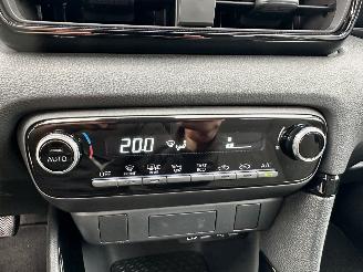 Toyota Yaris 1.5 Hybrid 115 automaat First Edition - nap - facelift - navi - camera - keyless - front + line assist - rijdbaar picture 15