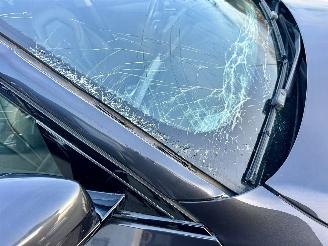 BMW 5-serie 530i 252pk aut + f1 High Exe Sportline sedan - head up - navi - camera - keyless - front + line + side assist picture 13