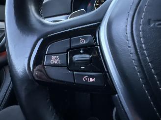 BMW 5-serie 530i 252pk aut + f1 High Exe Sportline sedan - head up - navi - camera - keyless - front + line + side assist picture 33