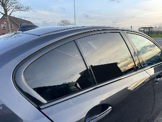 BMW 5-serie 530i 252pk aut + f1 High Exe Sportline sedan - head up - navi - camera - keyless - front + line + side assist picture 105