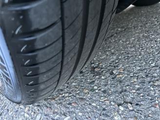 BMW 5-serie 530i 252pk aut + f1 High Exe Sportline sedan - head up - navi - camera - keyless - front + line + side assist picture 83