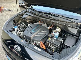 Kia e-Niro 64kWh 204pk aut + f1 DynamicPlusLine - nap - schuifdak elektr - keyless - front + line assist - stuur + stoelverw picture 74