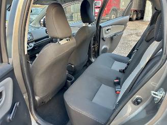 Toyota Yaris 1.0 VVT-i 69pk Comfort 5drs - nap - front + line assist - airco - bleutooth - aux - usb - stuurbediening picture 28