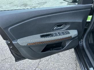 Dacia Sandero Stepway 1.0 TCe 101pk 6-bak Bi-Fuel Comfort - nap - navi - camera - side assist - lpg/g3 onderbouw fabrieksaf picture 48