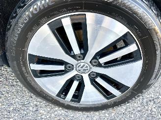 Volkswagen e-Golf 136pk aut E-DITION 5drs - 33dkm nap - front assist - clima - cruise - pdc v+a - keyless entry + start - stoelverw picture 65