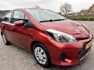 Toyota Yaris 1.5 Full Hybrid 89pk automaat Aspiration - nap - camera - clima + cruise contr - pdc - afn trek - boekjes + sleutels picture 3