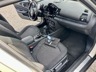 Mini Clubman Cooper 1.5T 136pk 6-traps aut - pano - nap - 1e eig - keyless entry + start - line assist - clima + cruise contr picture 18
