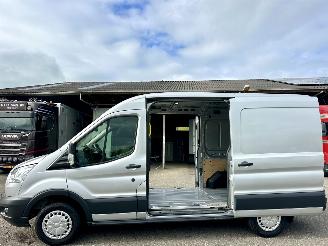damaged commercial vehicles Ford Transit 290 2.2 TDCI L2H2 Trend - nap - 2x schuifdeur - 3 pers - navi - camera - trekh - pdc - line assist 2015/5