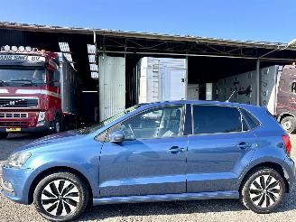 Auto incidentate Volkswagen Polo 1.0 TSI 95pk BlueMotion Edition 5drs - nap - navi - airco - cruise - lmv - 4x elektr ramen - privacy glass 2015/1