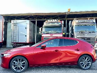škoda osobní automobily Mazda 3 gereserveerd 2.0 e-SkyActiv-X Hybrid aut 180 Luxury - nap - Hud - 360 cam - leer - stuur + stoelverw - bose - memory - keyless 2019/9