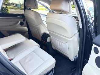 BMW X6 xDrive50i 4.4 TwinTurbo 408pk 8-traps aut + f1 Exe - facelift - hud - 22 inch - stuurverw - keyless - bijzonder netjes picture 44