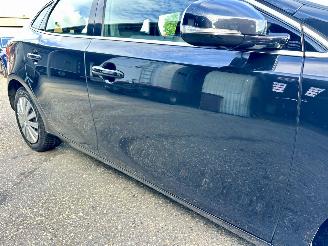 Volvo V-40 Gereserveerd 1.6 T4 179pk aut Summum - xenon - navi - camera - keyless - front + line + side assist picture 93