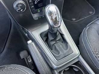 Volvo V-40 Gereserveerd 1.6 T4 179pk aut Summum - xenon - navi - camera - keyless - front + line + side assist picture 20