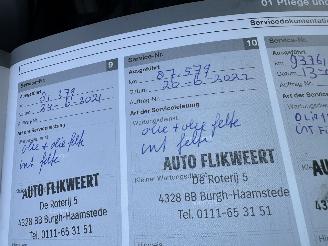 Volvo V-40 Gereserveerd 1.6 T4 179pk aut Summum - xenon - navi - camera - keyless - front + line + side assist picture 34