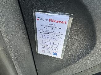 Volvo V-40 Gereserveerd 1.6 T4 179pk aut Summum - xenon - navi - camera - keyless - front + line + side assist picture 57