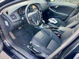 Volvo V-40 Gereserveerd 1.6 T4 179pk aut Summum - xenon - navi - camera - keyless - front + line + side assist picture 15