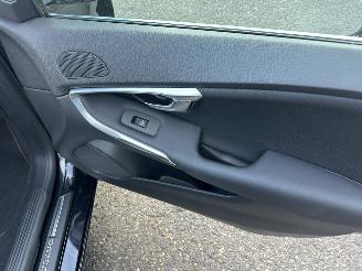 Volvo V-40 Gereserveerd 1.6 T4 179pk aut Summum - xenon - navi - camera - keyless - front + line + side assist picture 68