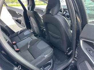 Volvo V-40 Gereserveerd 1.6 T4 179pk aut Summum - xenon - navi - camera - keyless - front + line + side assist picture 65
