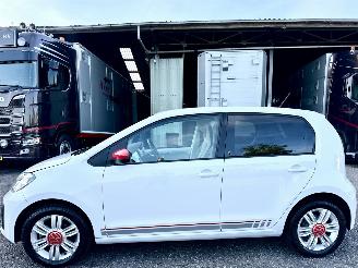 Coche accidentado Volkswagen Up! 1.0 beats 2020/11