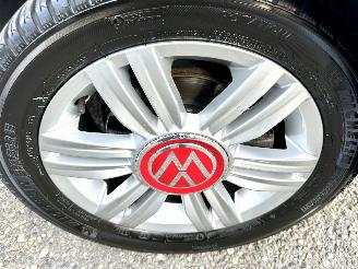Volkswagen Up! 1.0i 65pk beats 5drs - nap - line assist - clima - cruise - pdc - privacy glass - subwoofer - licht + regensens picture 77