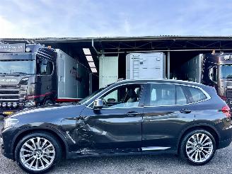 krockskadad bil auto BMW X3 Xdrive30E eDrive Edition 2020/1